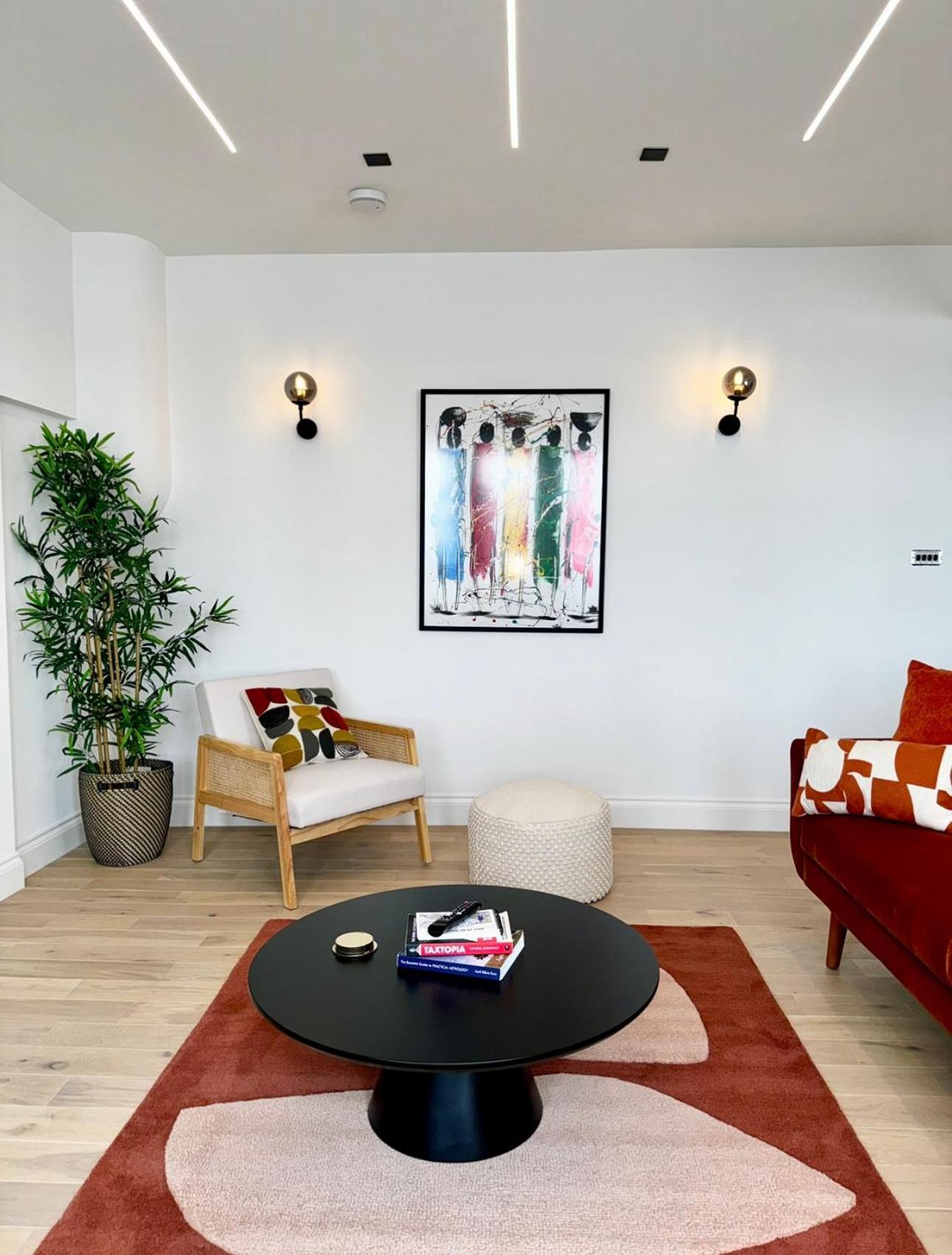Newly Refurbished W/ River Views Londra Exterior foto