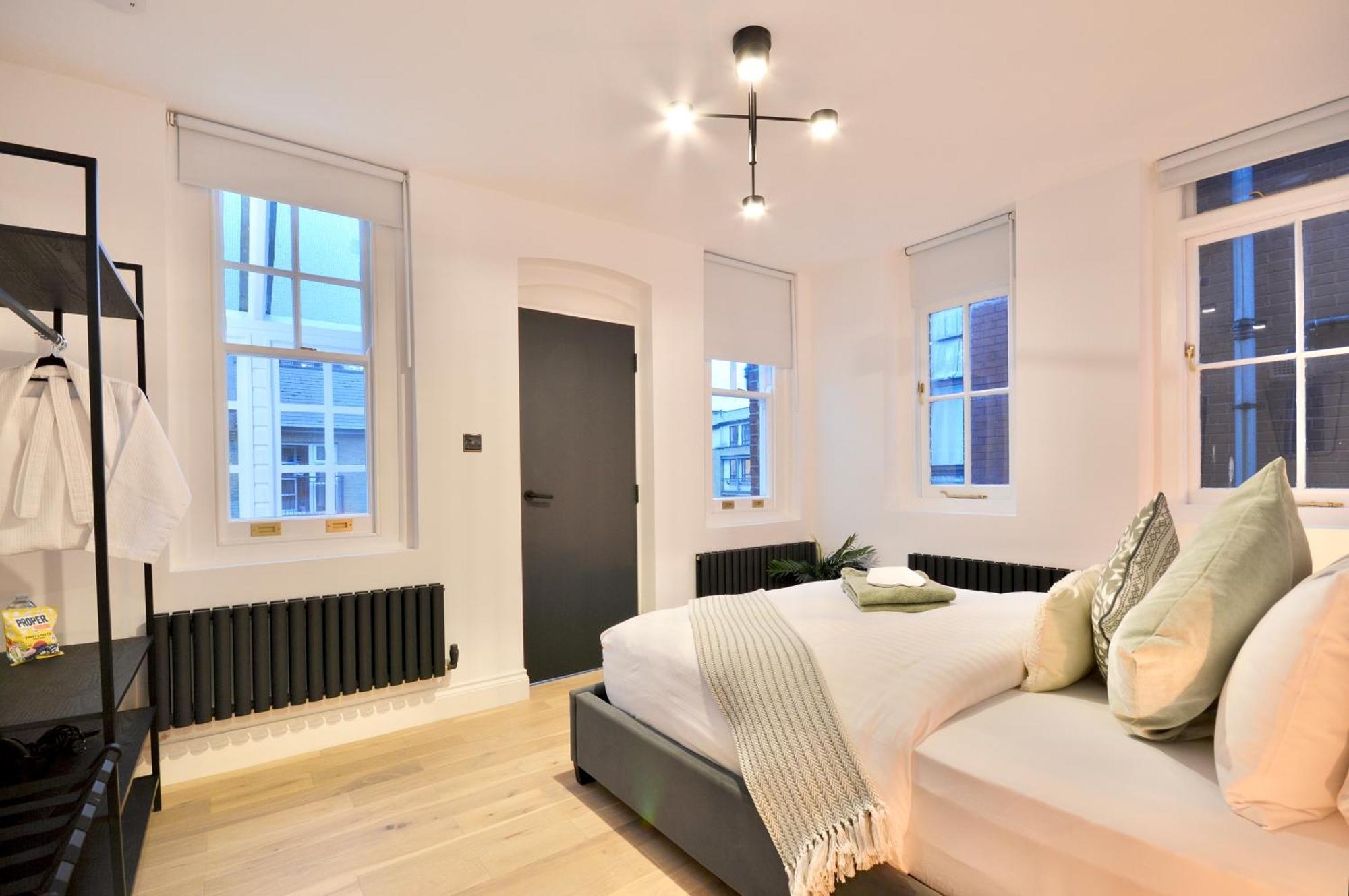 Newly Refurbished W/ River Views Londra Exterior foto